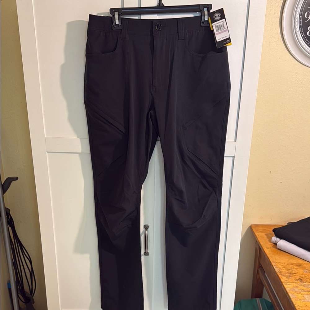 Under Armour Black Cargo Pants with Flat Front Design